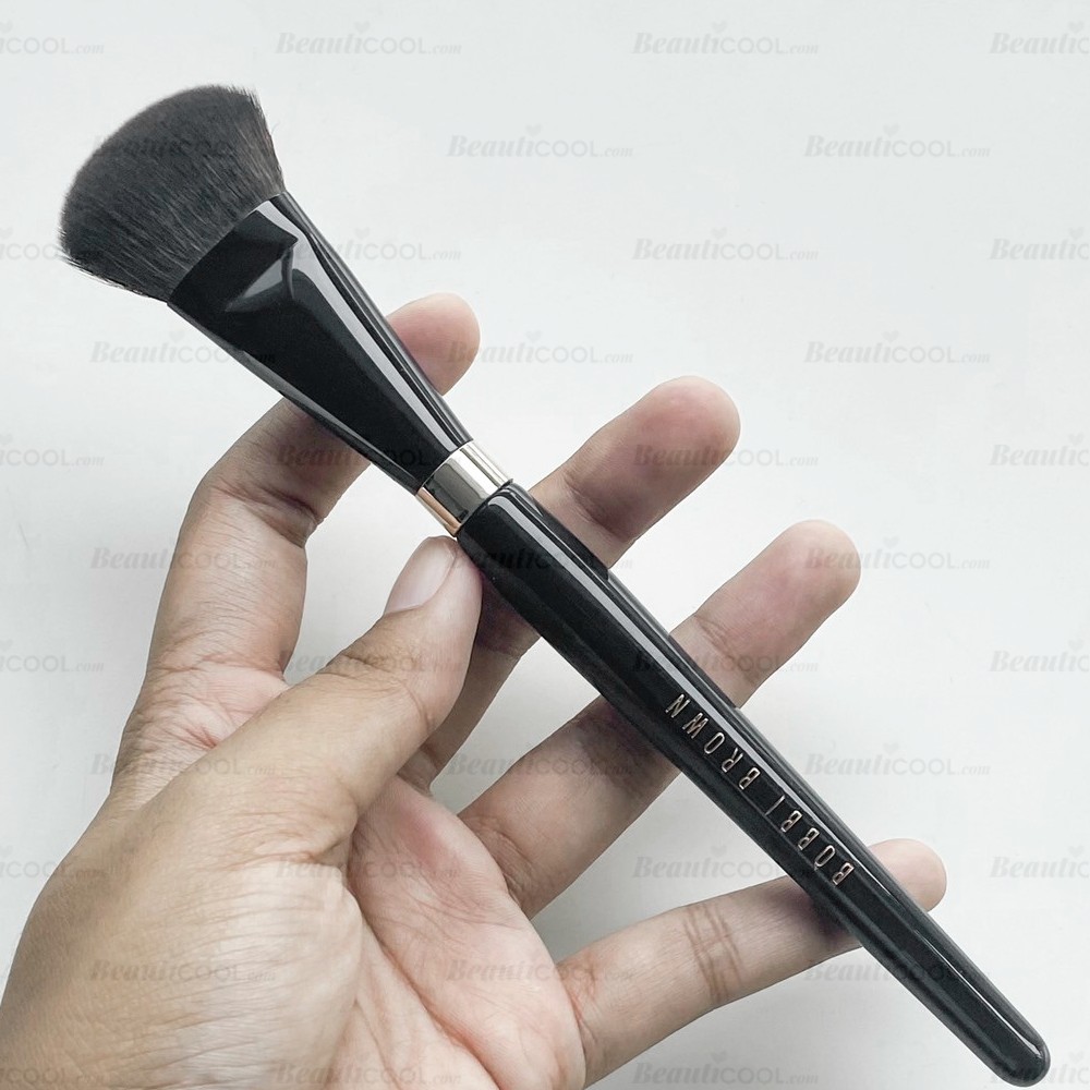 Bobbi Brown Soft Focus Foudation Brush